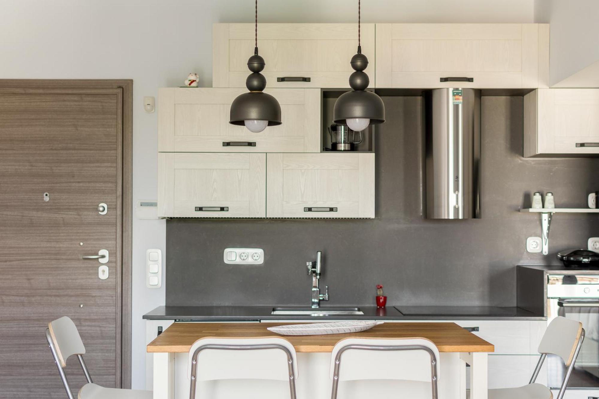 Stratum Apartment By Lobbysquare Aten Exteriör bild